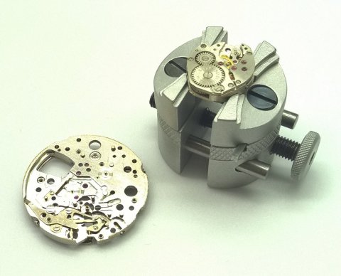 UNIVERSAL - montážní můstek pro opravu hodinek - příklady použití