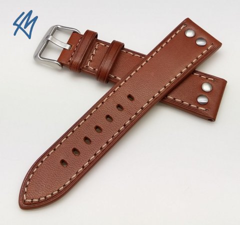 NAVIGATOR hnědá s nýty / š. 22 (20) mm