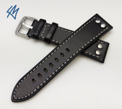 NAVIGATOR černá s nýty / š. 18 (16) mm