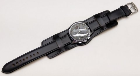 příklad použití řemene na hodinkách Sekonda cal. 3017