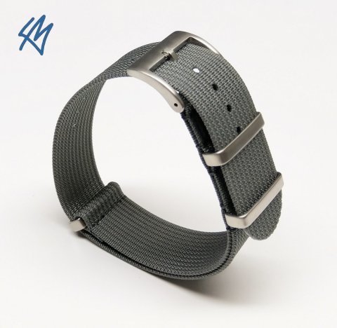 PREMIUM nato strap / šedá / š. 22 mm