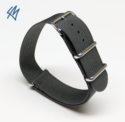 TREKKER nato strap / tmavá šedá / š. 22 mm