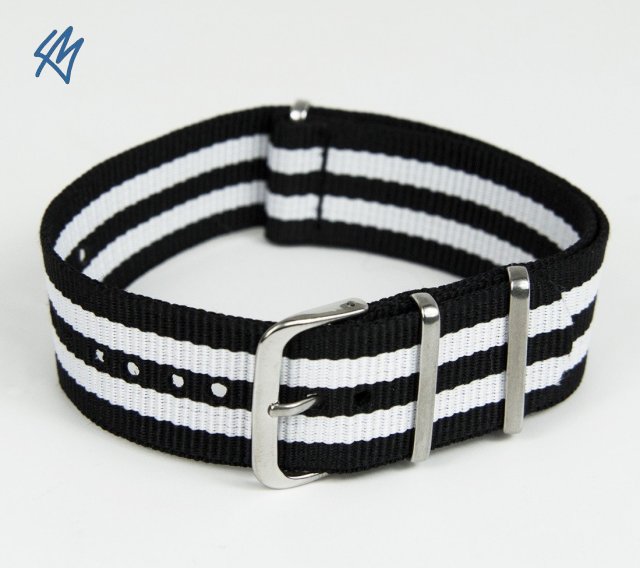 NATO černá, bílá / š. 22 mm / ROCHET